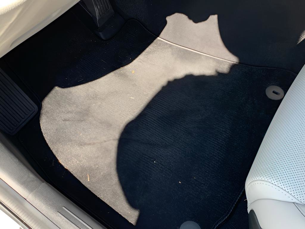 Certified 2025 Genesis G70 2.5T image 16