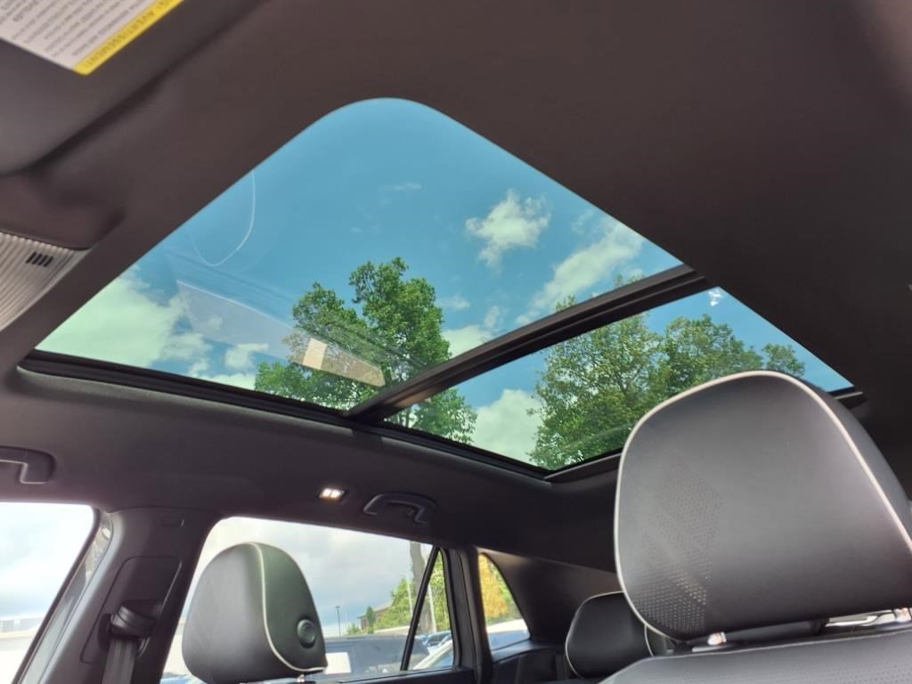 New 2025 Volkswagen Atlas Cross Sport SEL Premium R-Line image 12