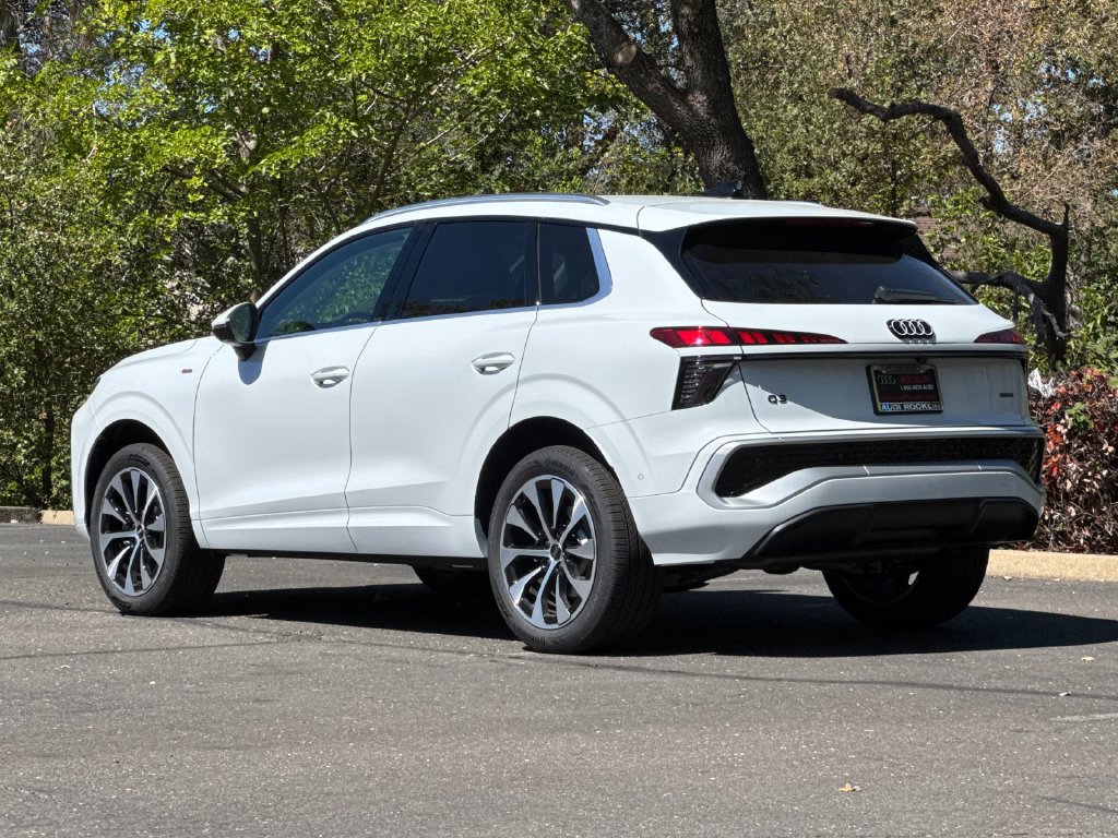 New 2026 Audi Q3 quattro 2.0T AWD/4WD image 7