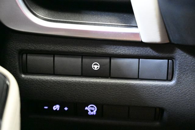 Used 2023 Nissan Rogue SV FWD image 38