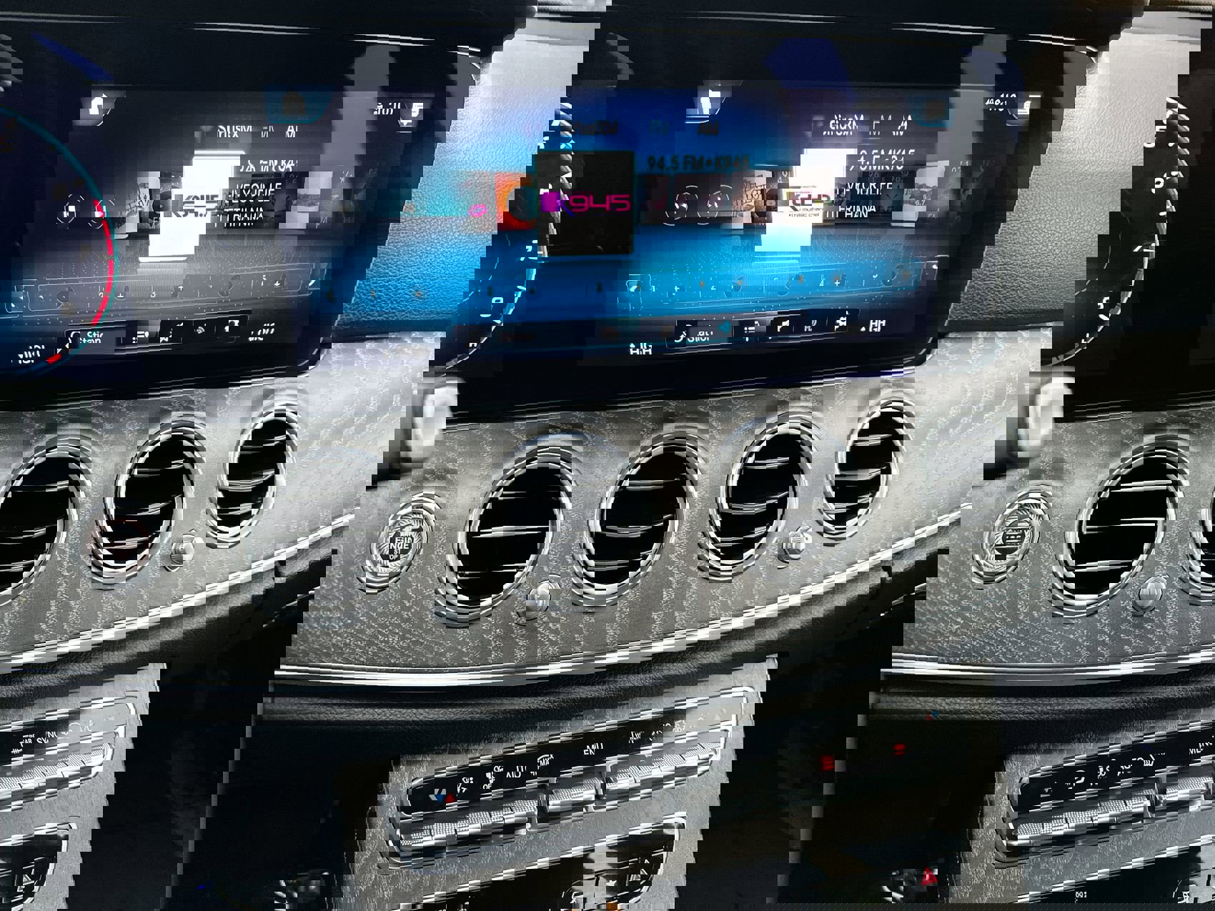 Used 2022 Mercedes-Benz E 350 Sedan image 16