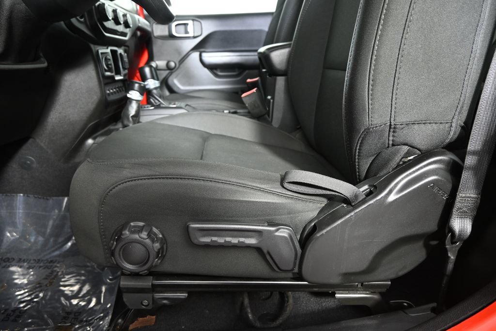 Used 2020 Jeep Wrangler Sport AWD/4WD image 20
