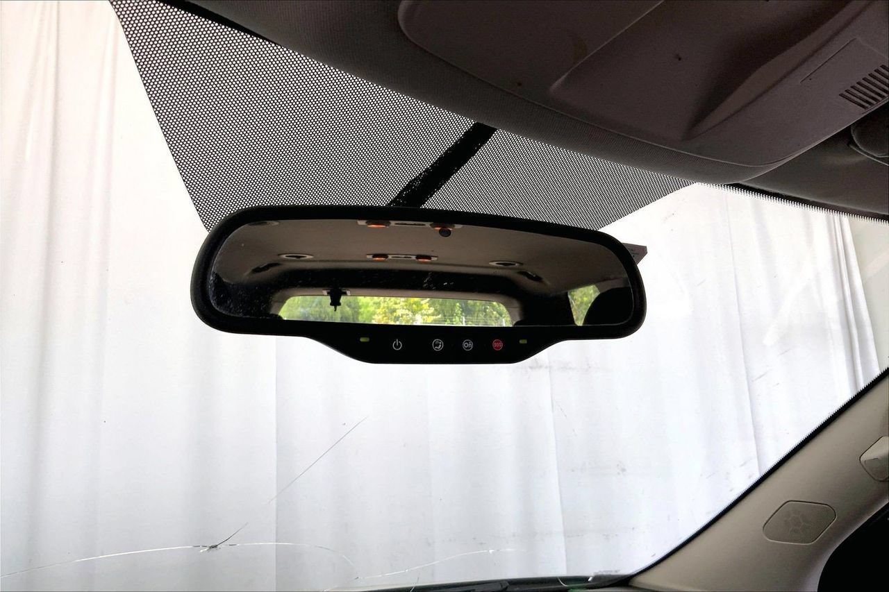 Used 2016 GMC Acadia SLE FWD image 17