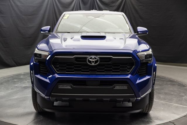 Used 2025 Toyota Tacoma TRD Sport image 4