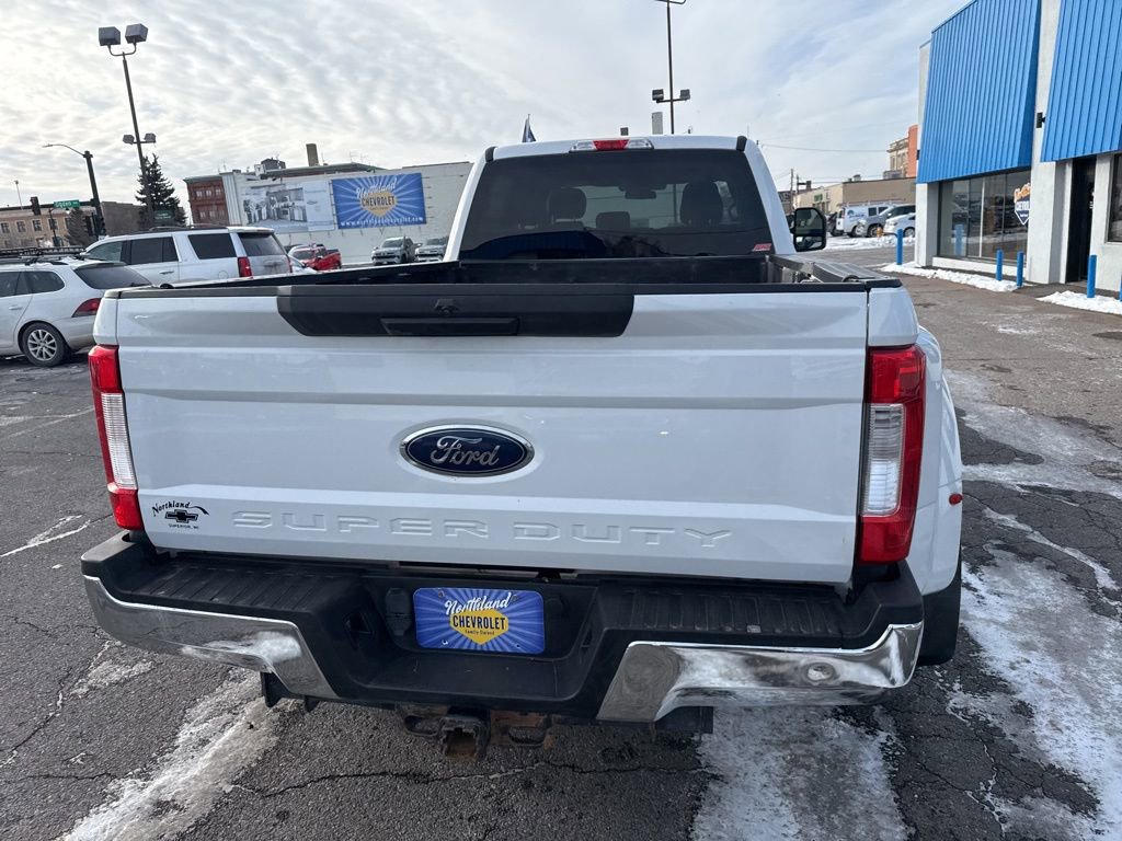 Used 2018 Ford F350 XLT image 14