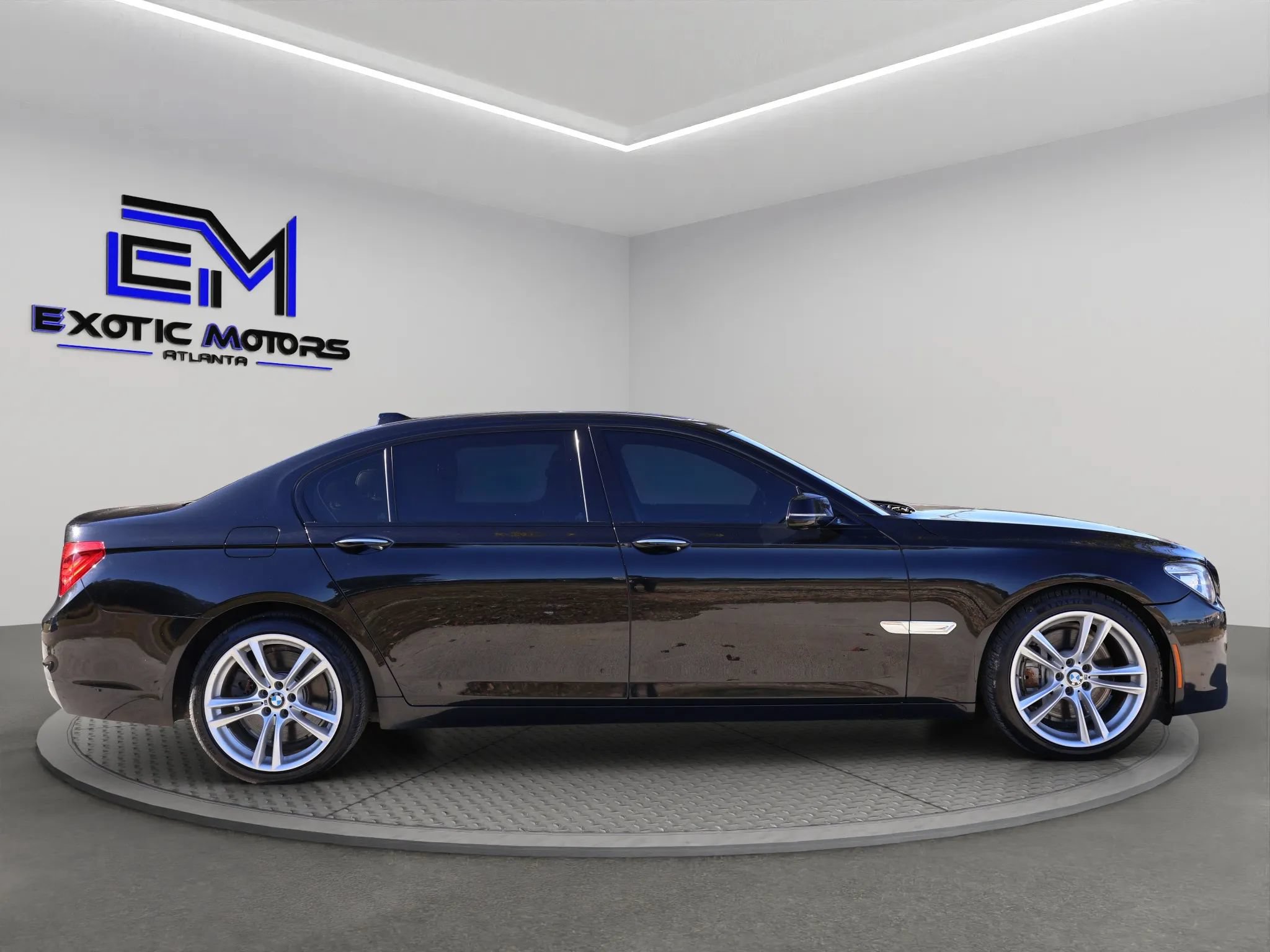 Used 2014 BMW 750Li RWD image 6