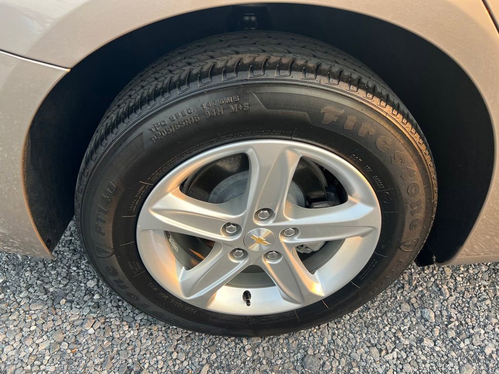 Used 2023 Chevrolet Malibu LS image 11