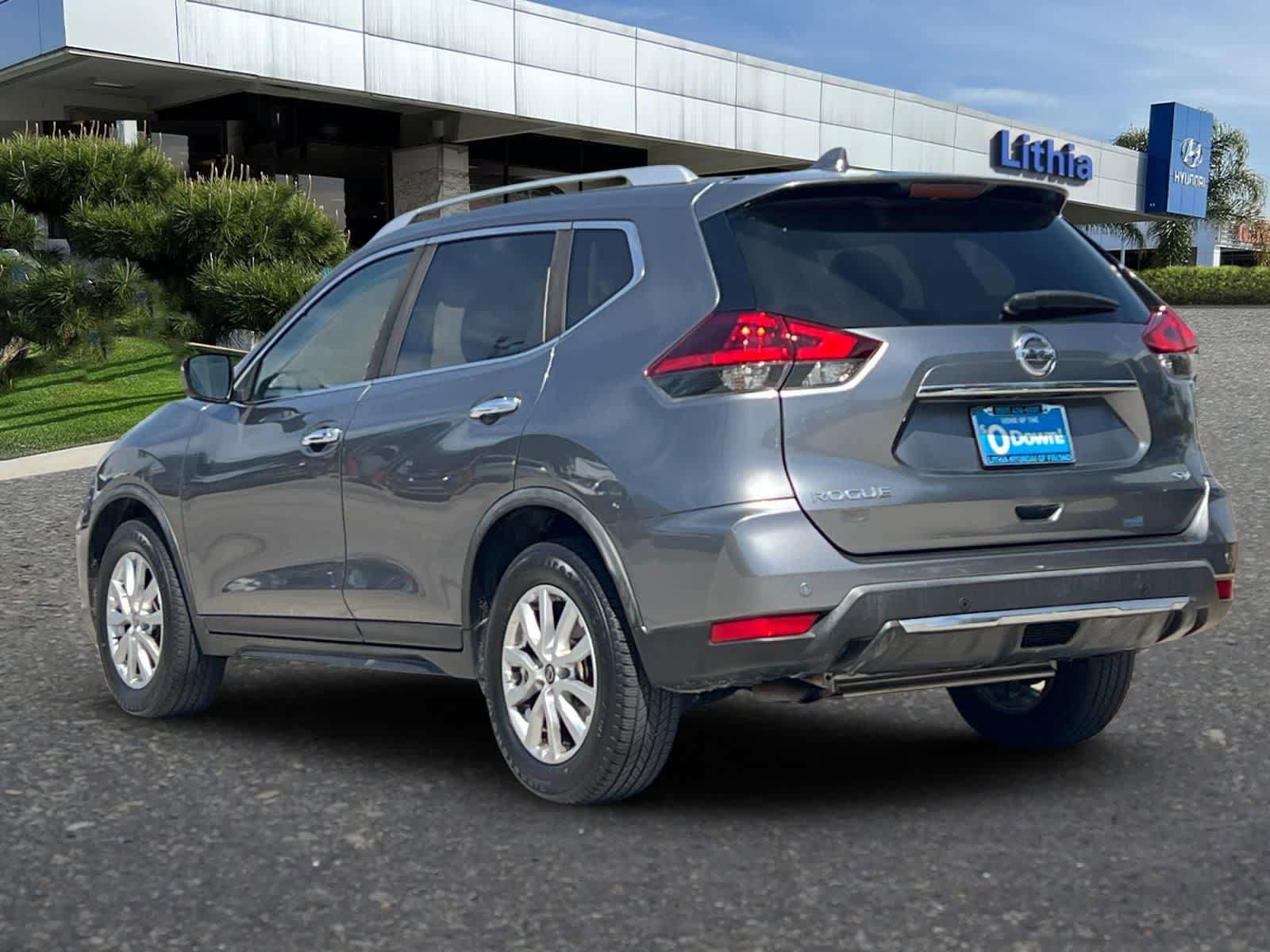 Used 2019 Nissan Rogue SV FWD image 7
