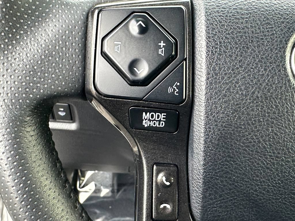Used 2024 Toyota 4Runner TRD Off-Road AWD/4WD image 20
