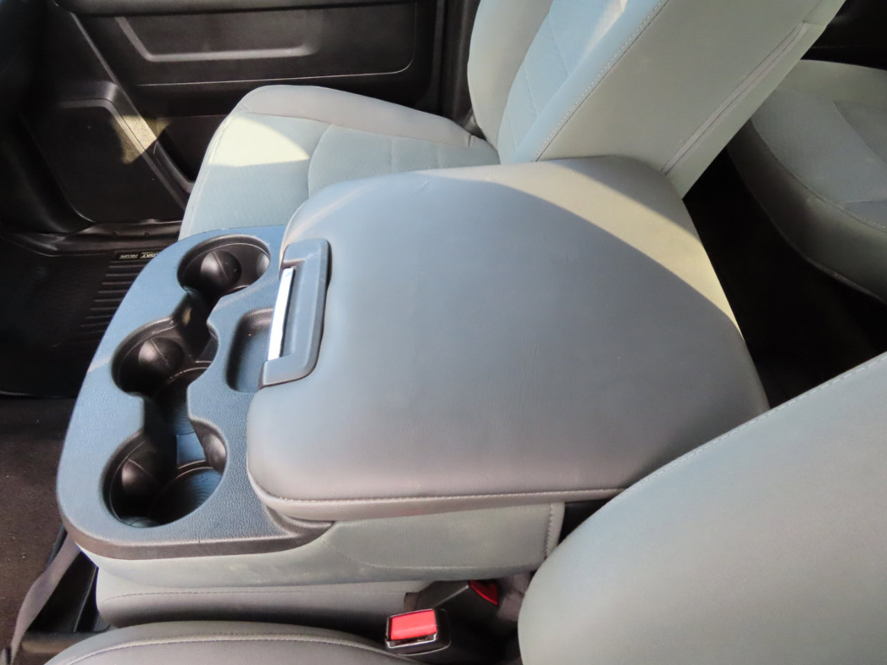 Used 2018 RAM 2500 Tradesman w/ Chrome Appearance Group image 19