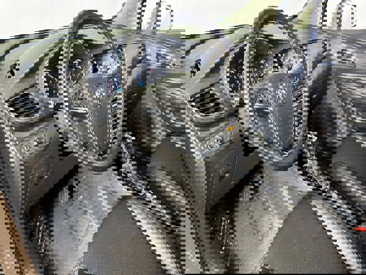 Used 2018 Buick Encore Preferred image 9