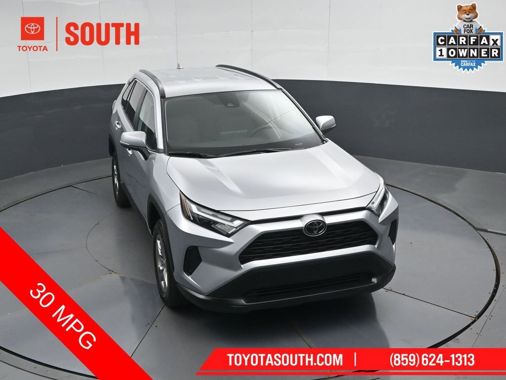 Used 2025 Toyota RAV4 XLE image 47