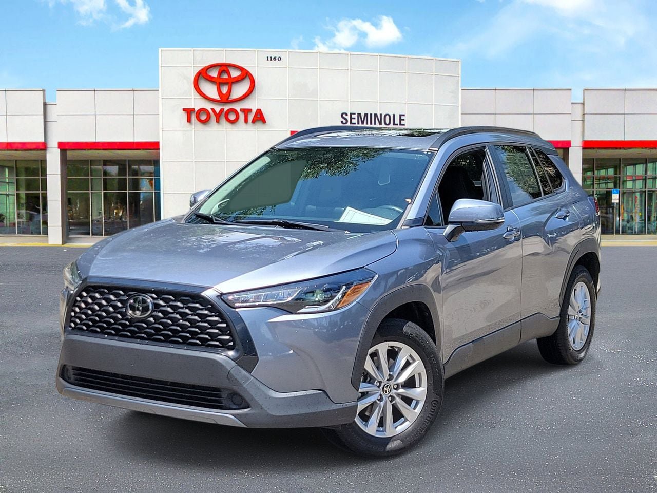 Used 2022 Toyota Corolla Cross LE w/ Moonroof Package