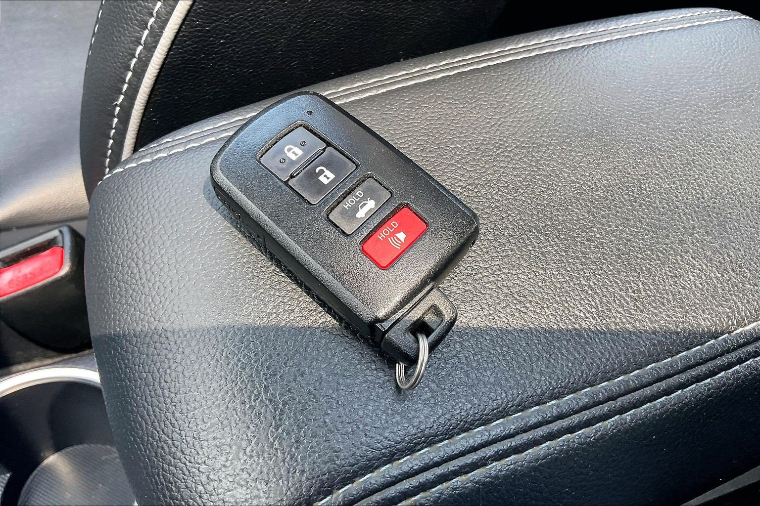 Used 2017 Toyota Corolla XLE FWD image 14