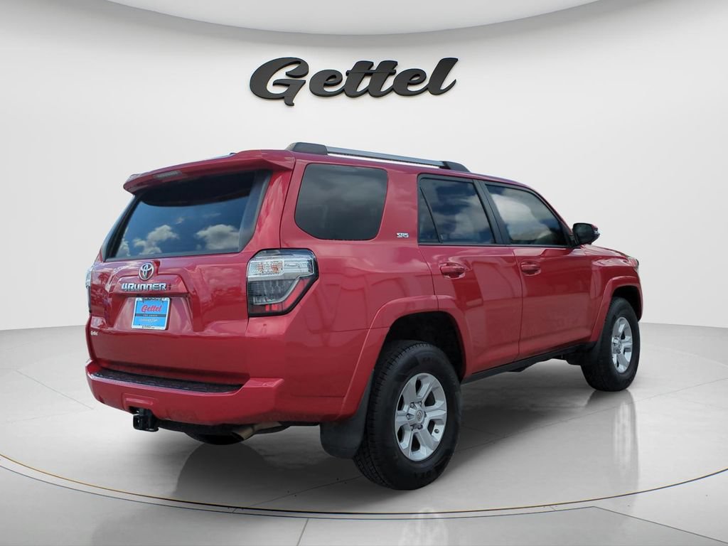 Used 2021 Toyota 4Runner SR5 Premium w/ Moonroof Package AWD/4WD image 5