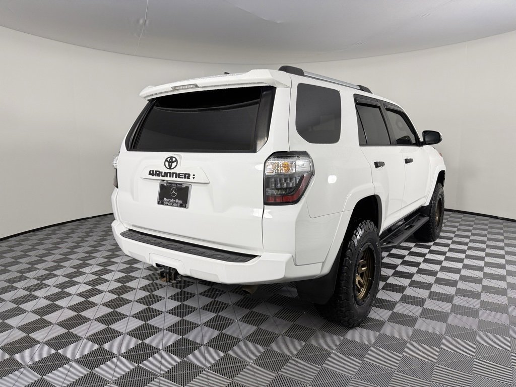Used 2020 Toyota 4Runner SR5 Premium w/ Moonroof Package image 7