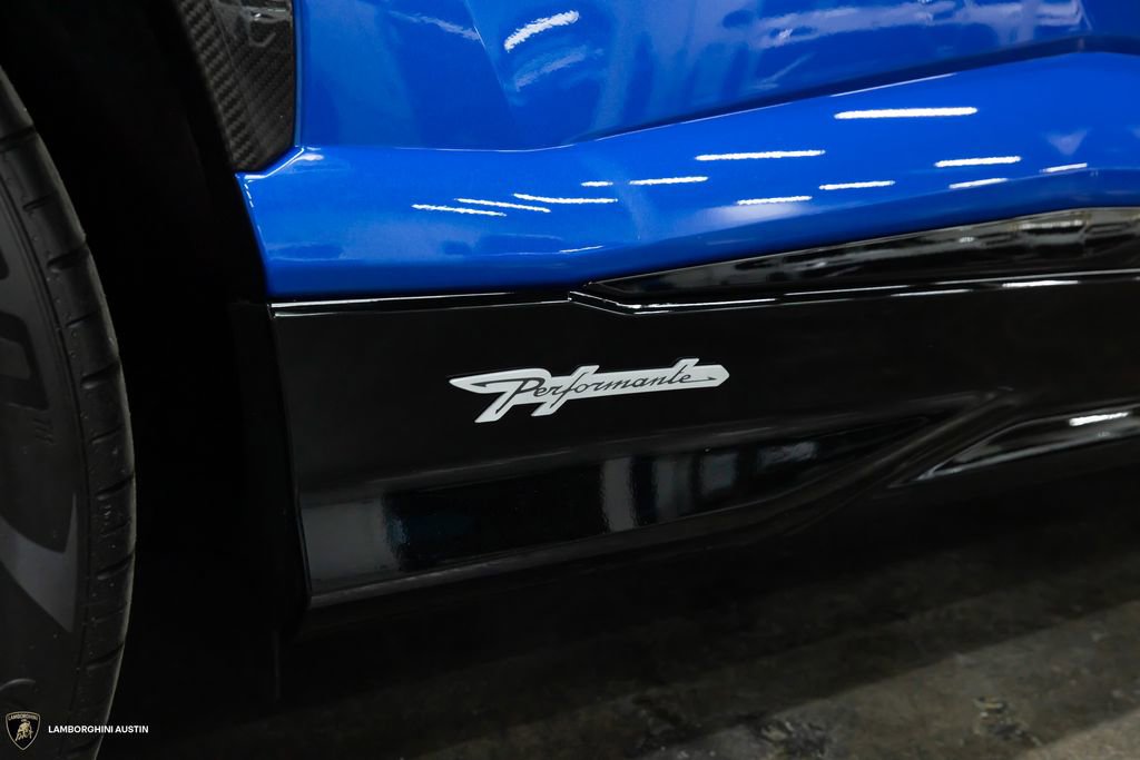 Used 2024 Lamborghini Urus Performante AWD/4WD image 16