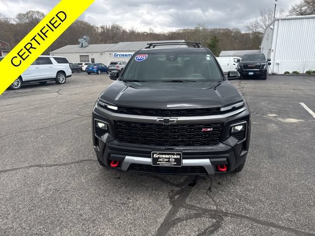 Used 2024 Chevrolet Traverse Z71 AWD/4WD image 4