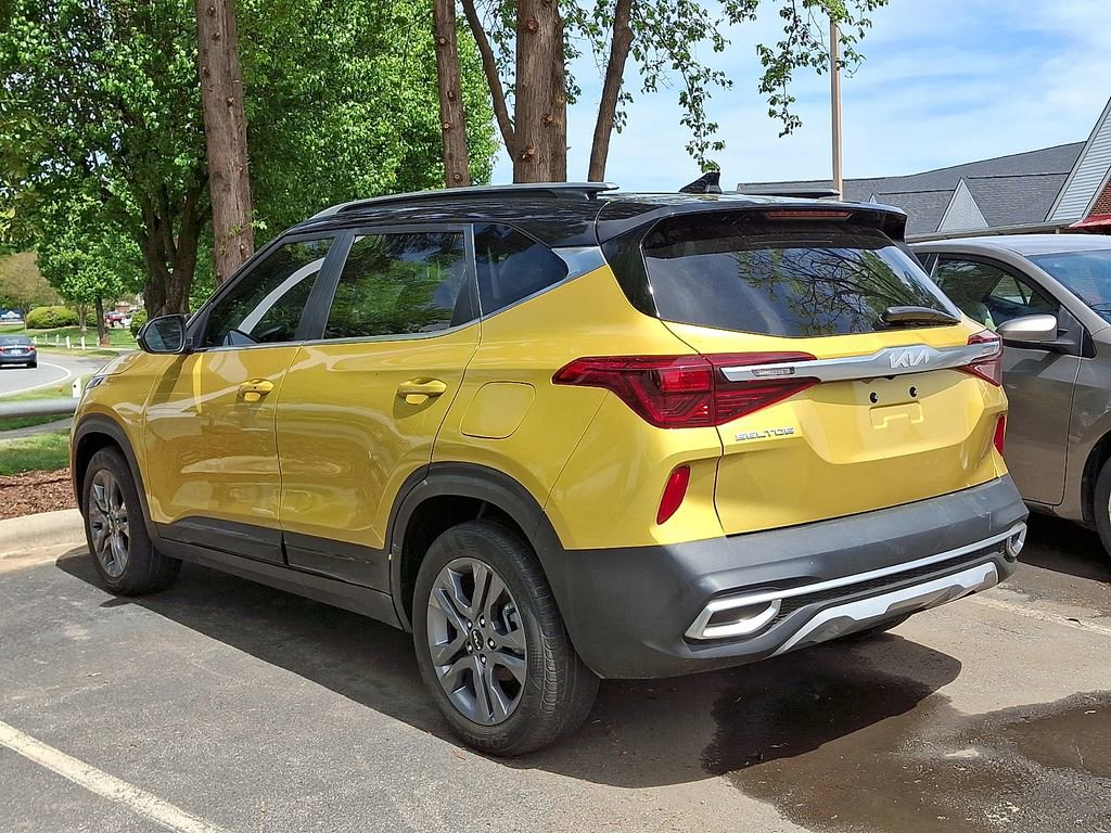 Used 2023 Kia Seltos S w/ Navigation Package image 6