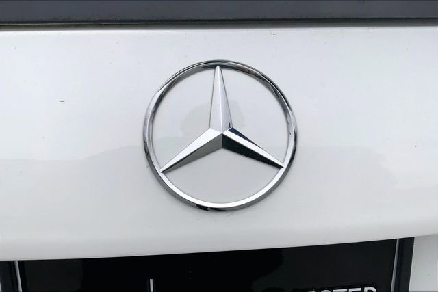 Used 2020 Mercedes-Benz GLB 250 4MATIC image 32