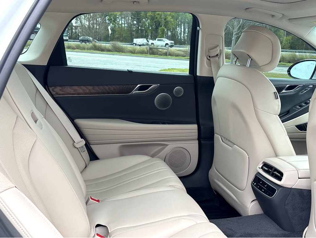 Used 2022 Genesis G80 2.5T w/ Prestige Package image 13