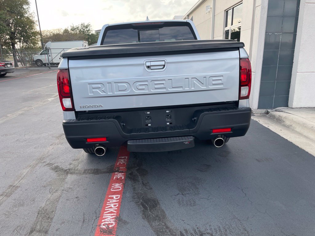 Used 2025 Honda Ridgeline RTL image 3