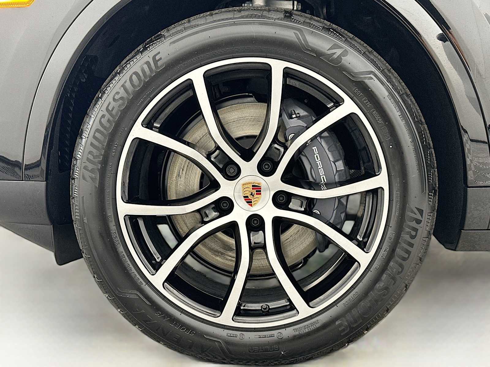 New 2026 Porsche Cayenne image 32