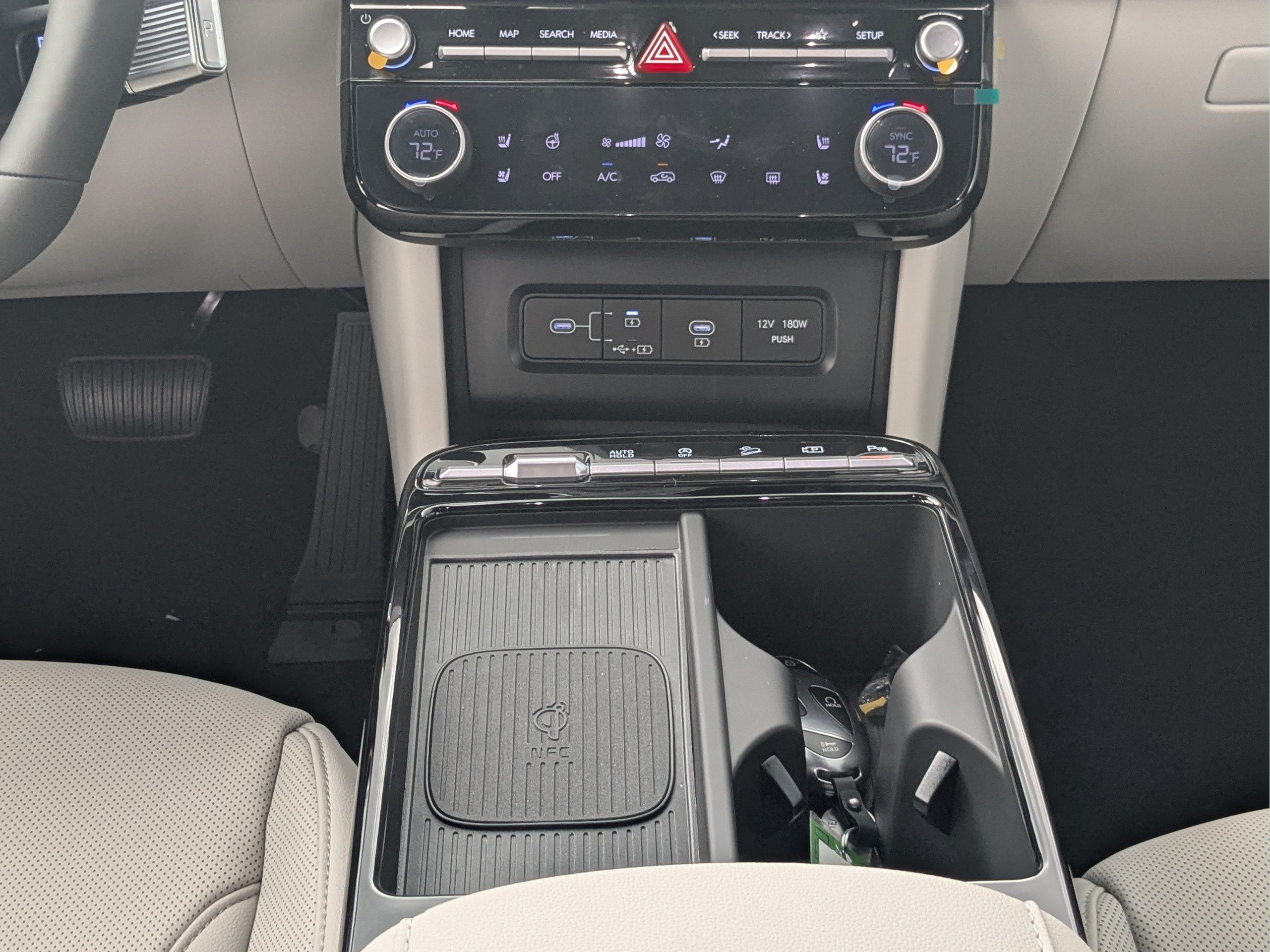 New 2026 Hyundai Tucson Limited FWD image 14