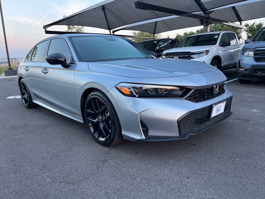 Used 2025 Honda Civic Sport image 3