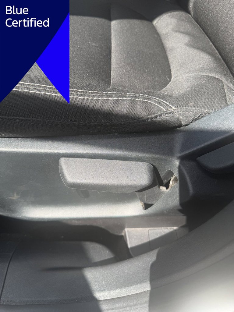 Certified 2025 Ford Escape Active AWD/4WD image 10