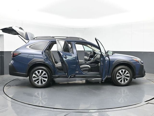 Used 2024 Subaru Outback Premium image 92