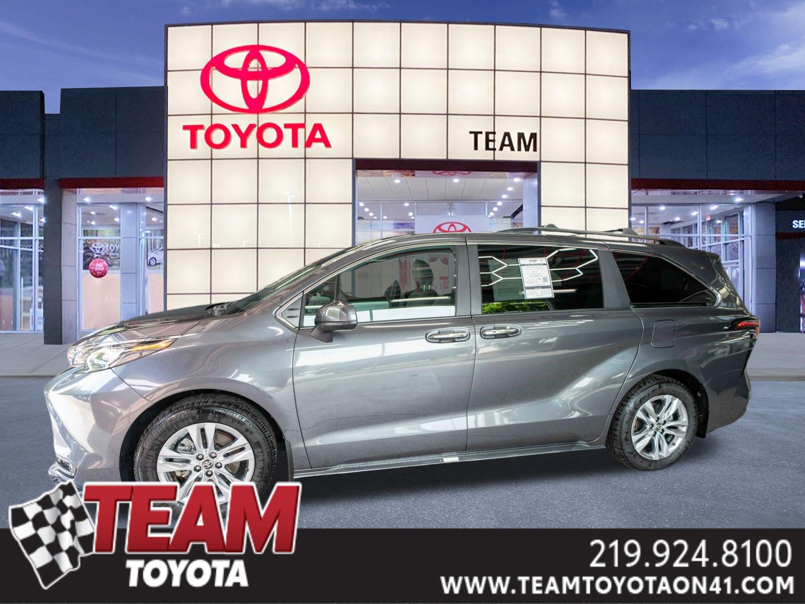 Used 2025 Toyota Sienna XLE w/ XLE Plus Package