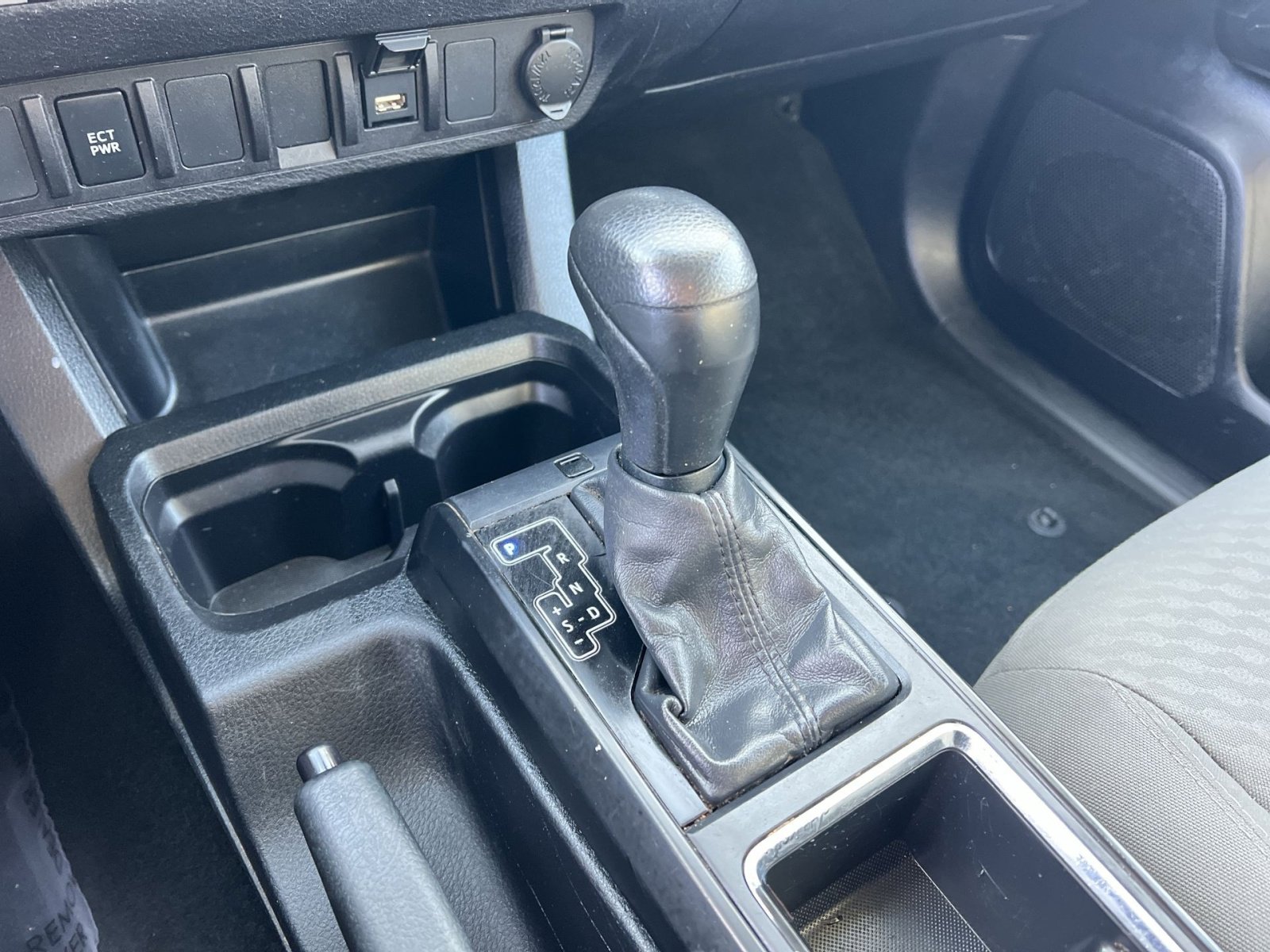 Used 2020 Toyota Tacoma SR image 21