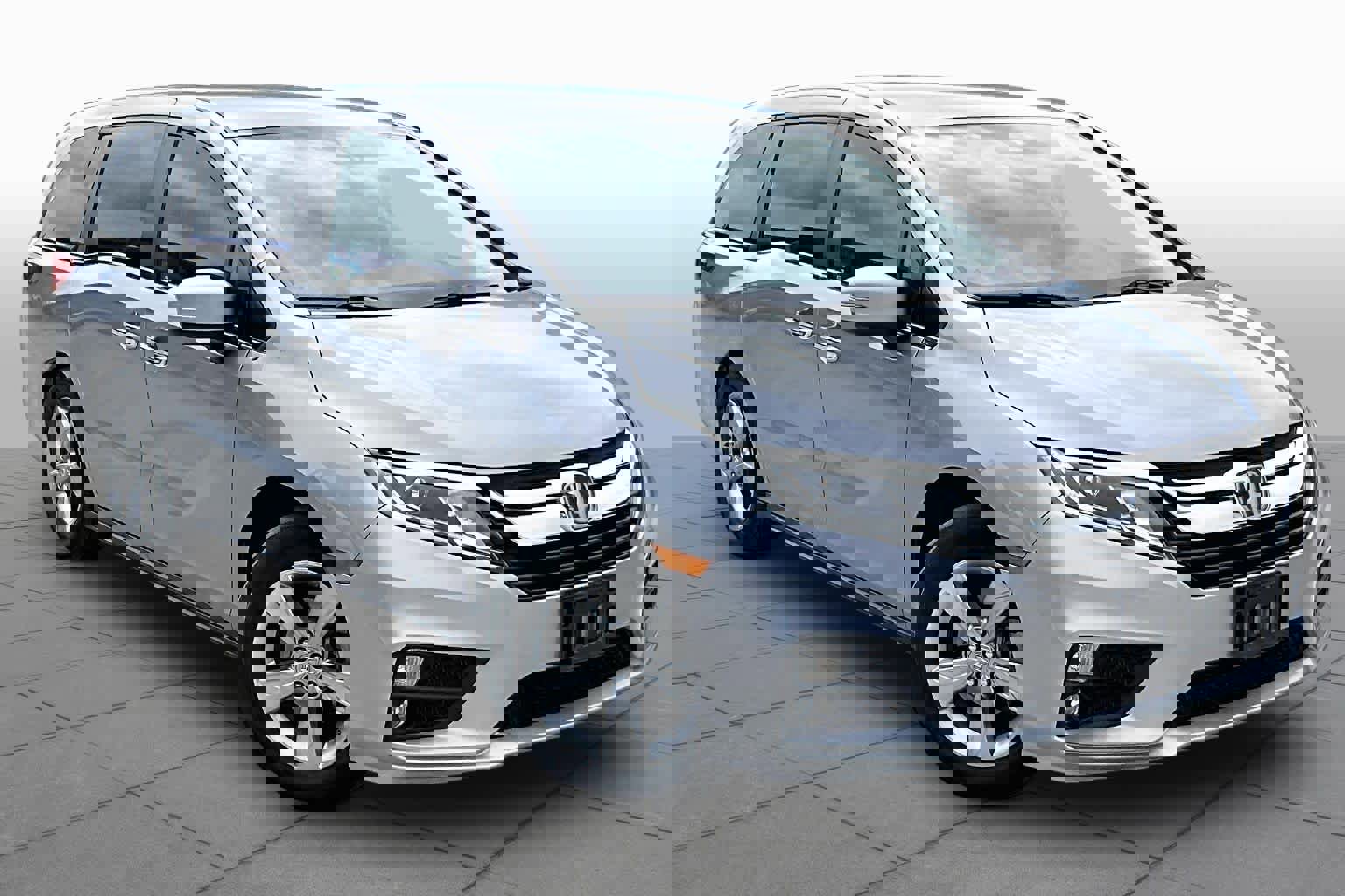 Used 2018 Honda Odyssey EX image 3