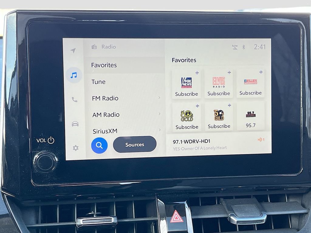 Used 2023 Toyota Corolla Cross XLE w/ Convenience Package AWD/4WD image 14