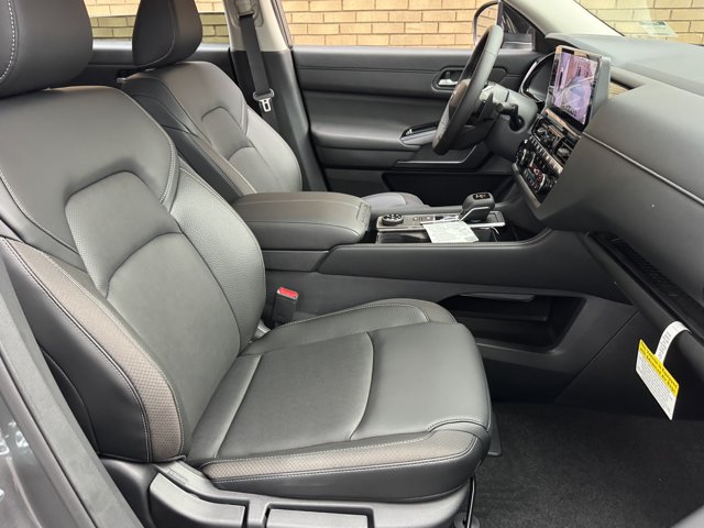 New 2026 Nissan Pathfinder SL AWD/4WD image 8