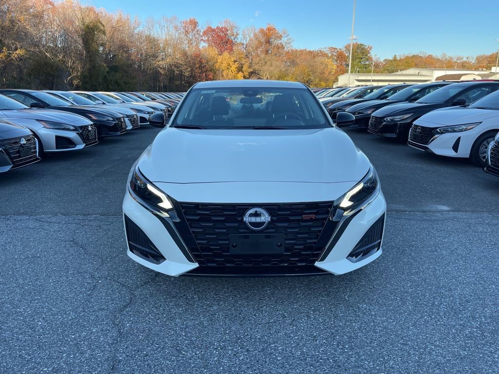 New 2025 Nissan Altima 2.5 SR w/ SR Premium Package image 3
