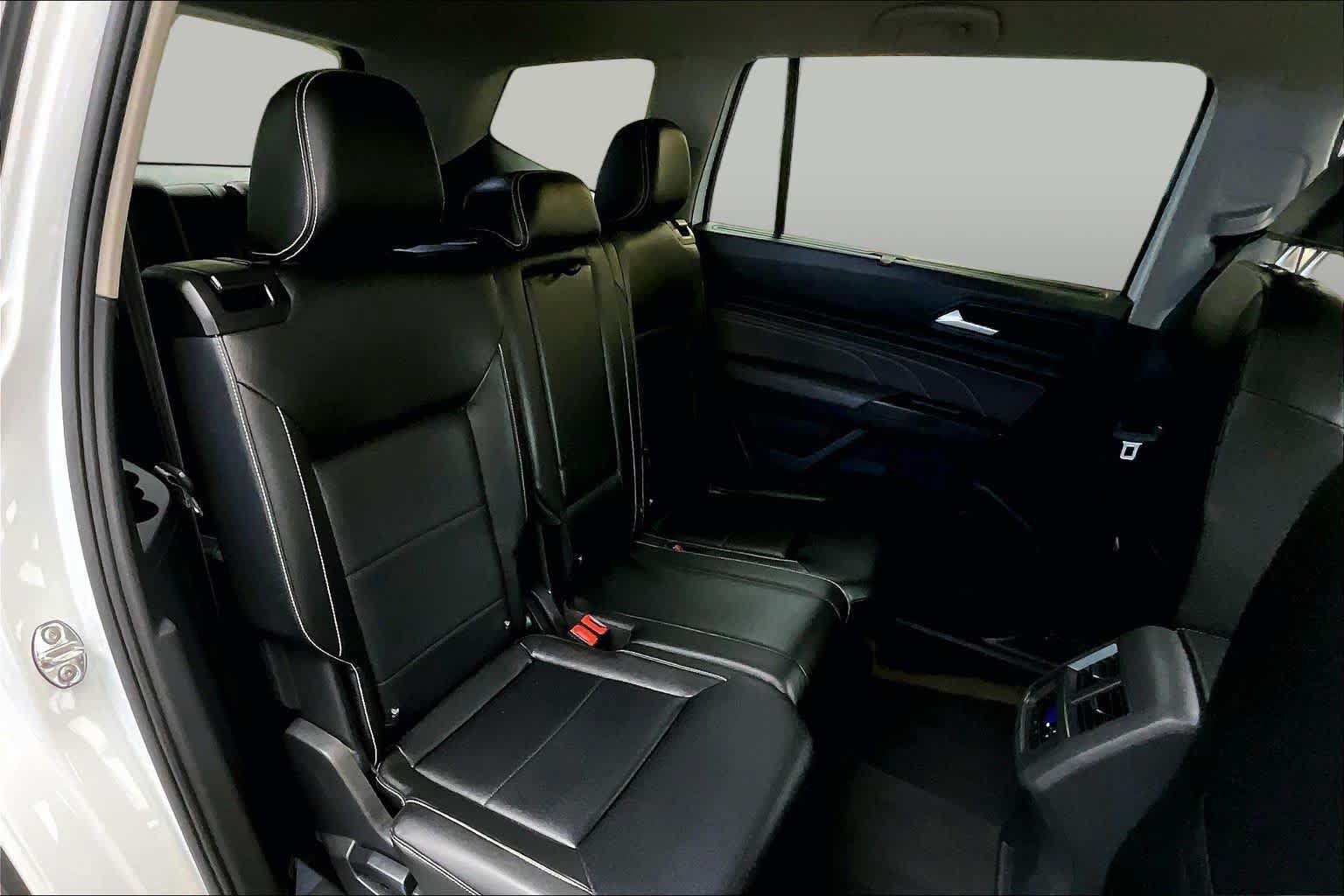 Used 2022 Volkswagen Atlas SE FWD image 19