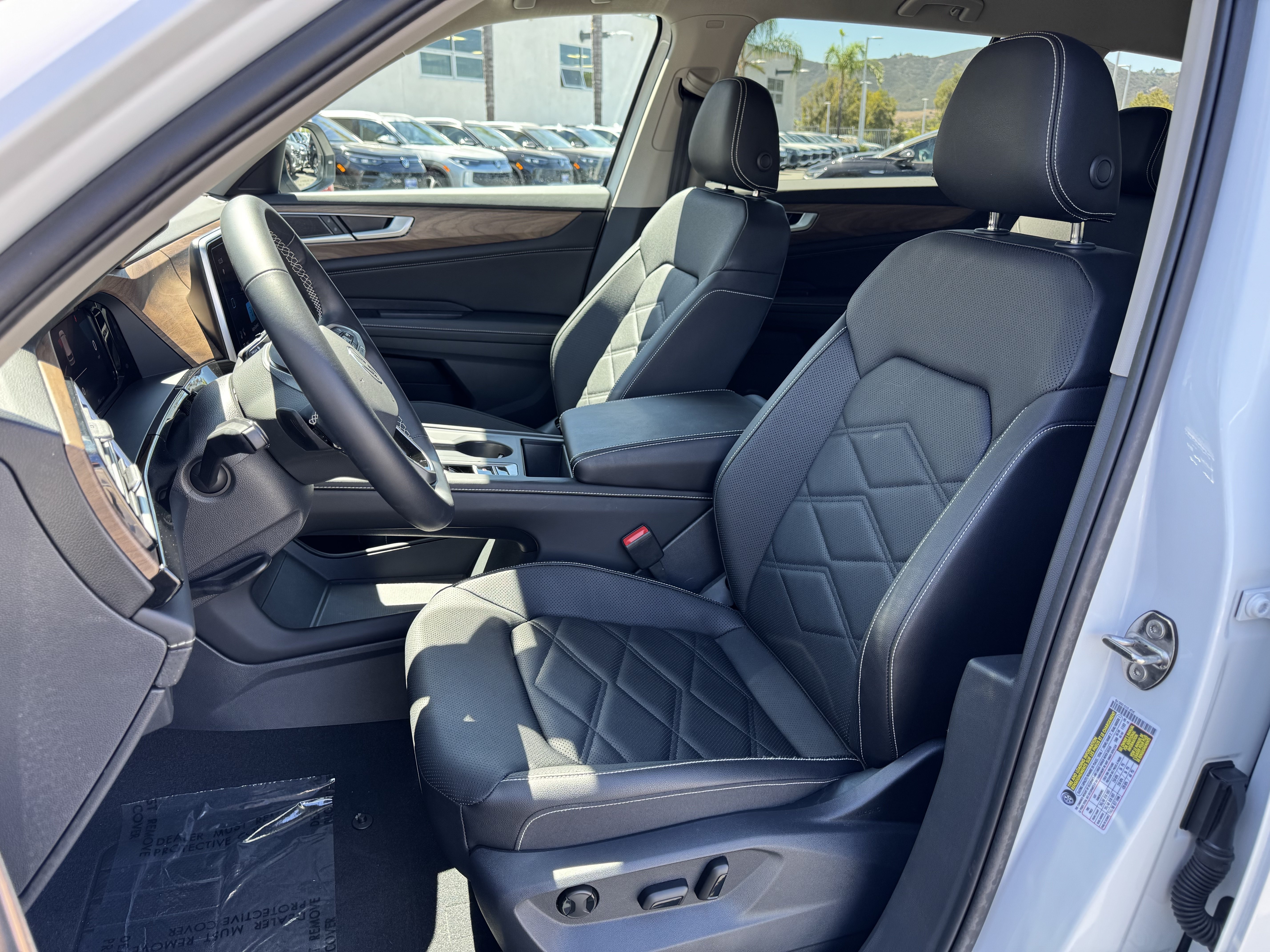 Used 2026 Volkswagen Atlas SE FWD image 14