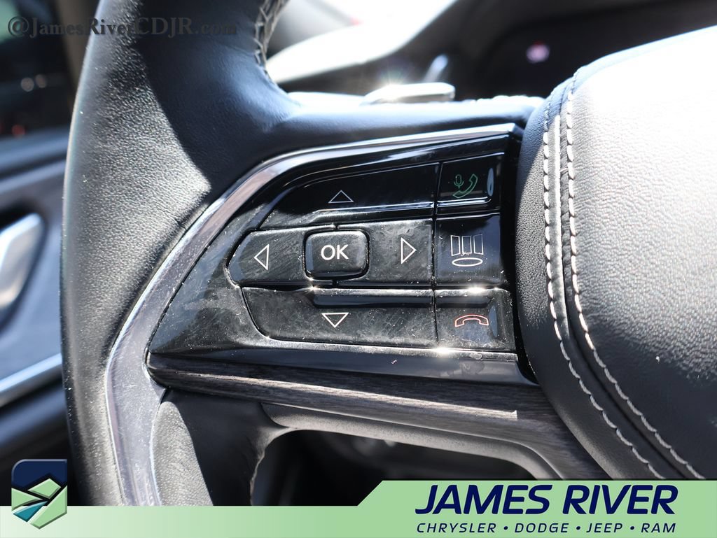 Used 2022 Jeep Grand Cherokee L Overland w/ Luxury Tech Group IV AWD/4WD image 28