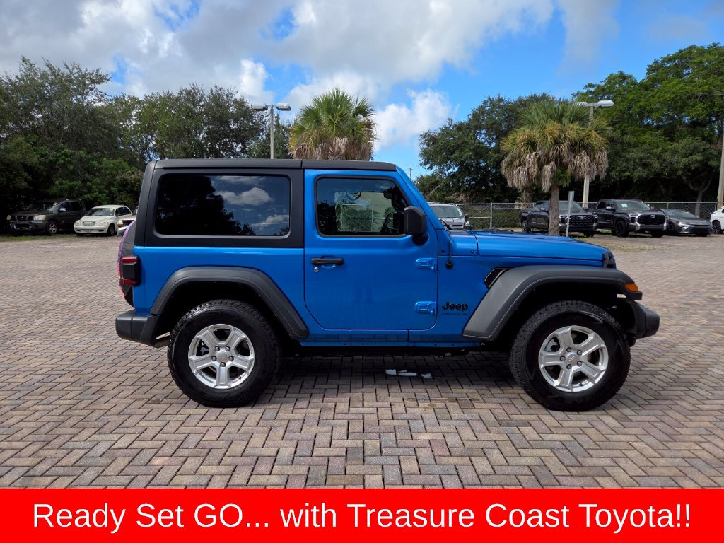 Used 2022 Jeep Wrangler Sport AWD/4WD image 16