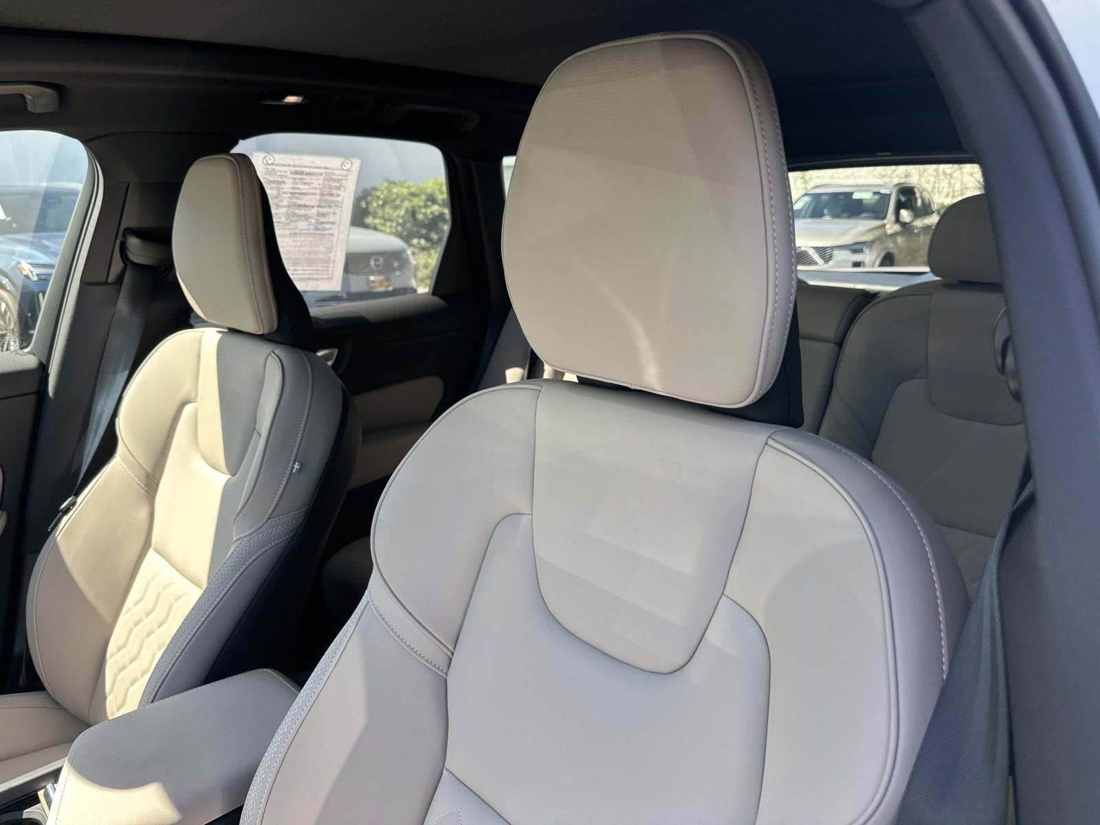 Certified 2026 Volvo XC60 B5 Plus w/ Protection Package Premier image 19