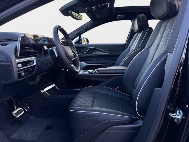 New 2026 Cadillac Lyriq V w/ LPO, Onyx Lite Package AWD/4WD image 16
