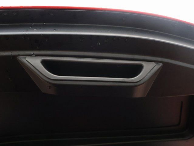 Used 2021 Chevrolet Corvette Stingray Premium Cpe w/ Z51 Performance Package image 17