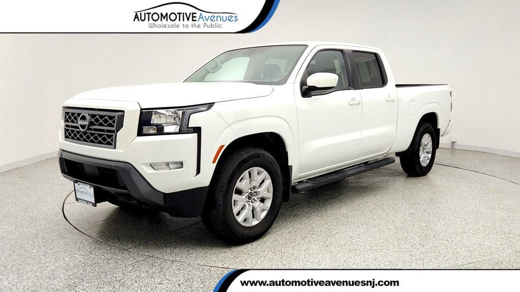 Used 2023 Nissan Frontier SV AWD/4WD image 1