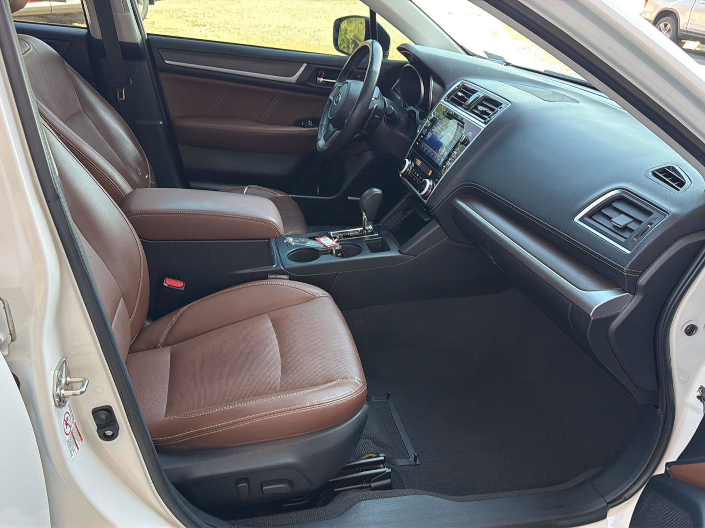 Used 2018 Subaru Outback 2.5i Touring AWD/4WD image 14