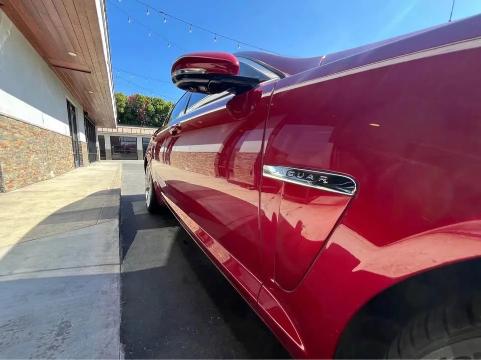 Used 2015 Jaguar XF Portfolio image 15