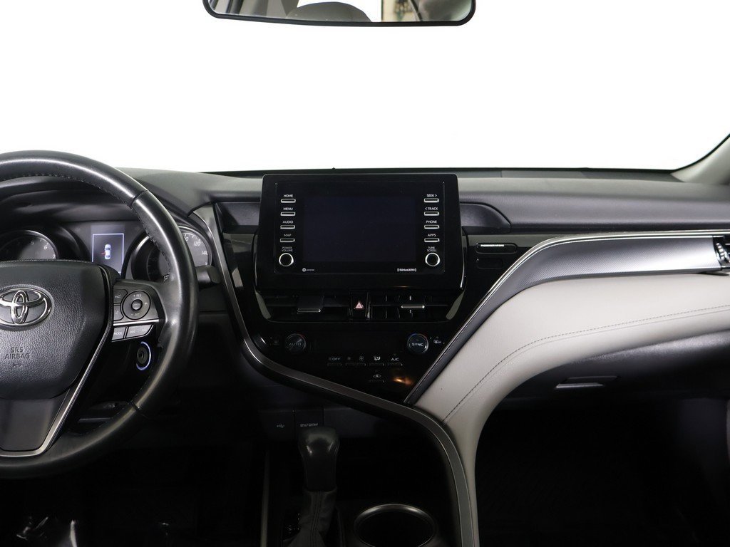 Used 2023 Toyota Camry SE image 32