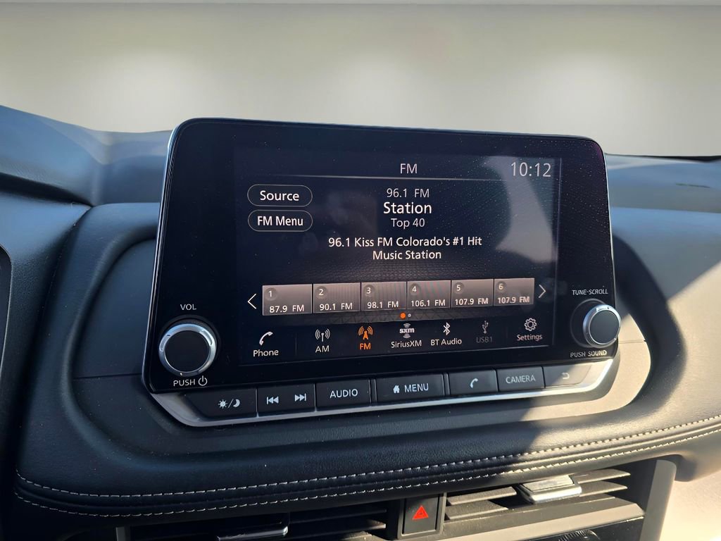 Used 2024 Nissan Rogue SV image 22