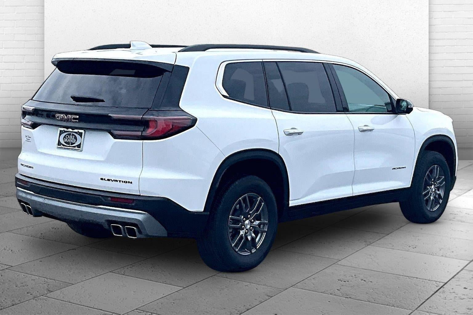 Used 2025 GMC Acadia Elevation FWD image 14